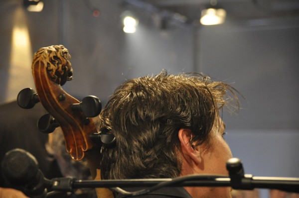Bartolomeys Cello ist Jahrgang 1727 und trägt einen Löwenkopf